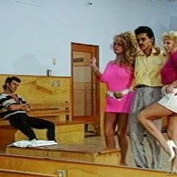 Trinity en 'Evil Angel' Danza del fuego (Miniatura 3)