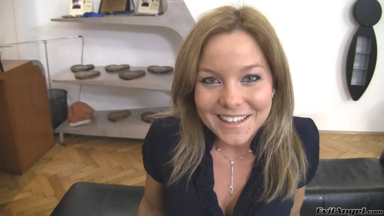 Evil Angel 'Rocco's POV 2' starring Valentina Blue (Photo 2)