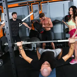 Verona Sky en 'Evil Angel' Entrenamiento de dp y apertura anal de Verona sky (Miniatura 4)