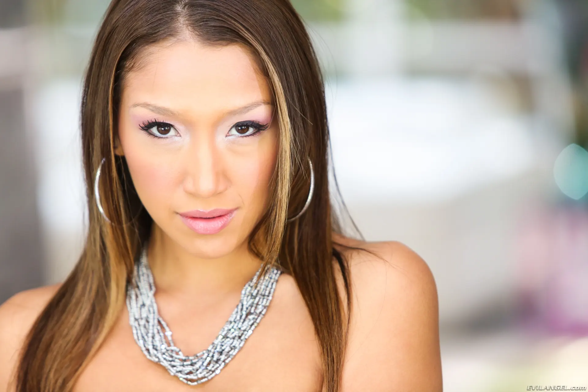 Evil Angel 'Todo sobre el culo' protagonizando Vicki Chase (foto 2)