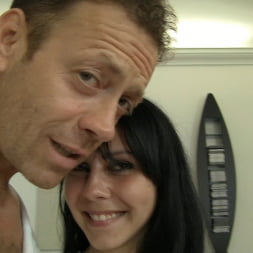 Viki D en 'Evil Angel' El punto de vista de Rocco 17 (Miniatura 2)