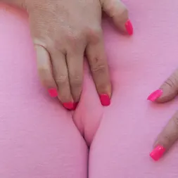 Virgo Peridot en El twerking y el jerking de Buttman (foto 3) Virgo Peridot en 'Evil Angel' El twerking y el jerking de Buttman (Miniatura 3)